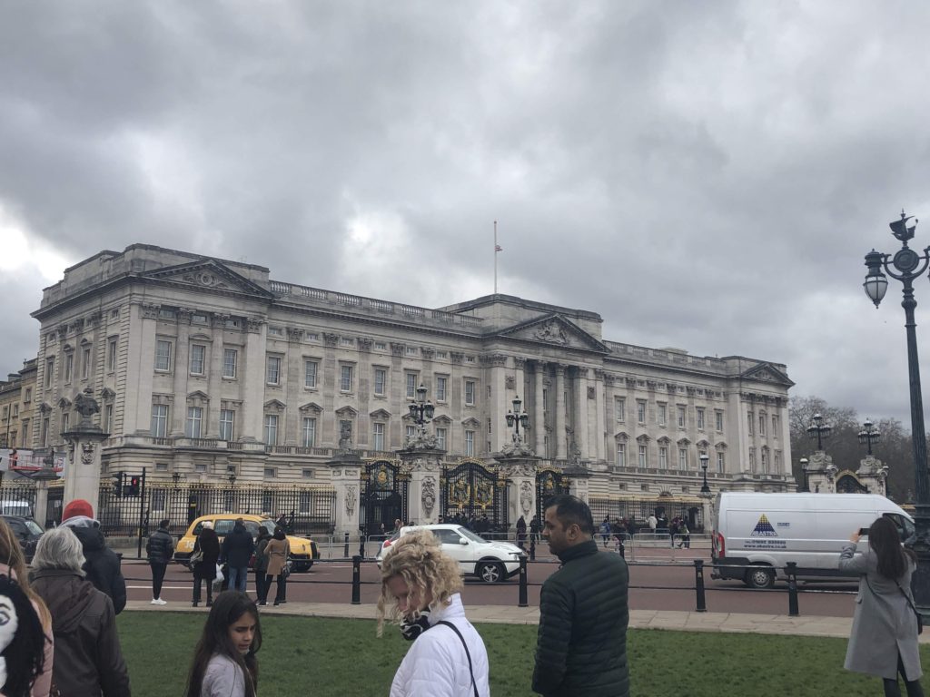 Buckingham Palace with Kids - 3 Days in London with Kids - Exploring Through Life
