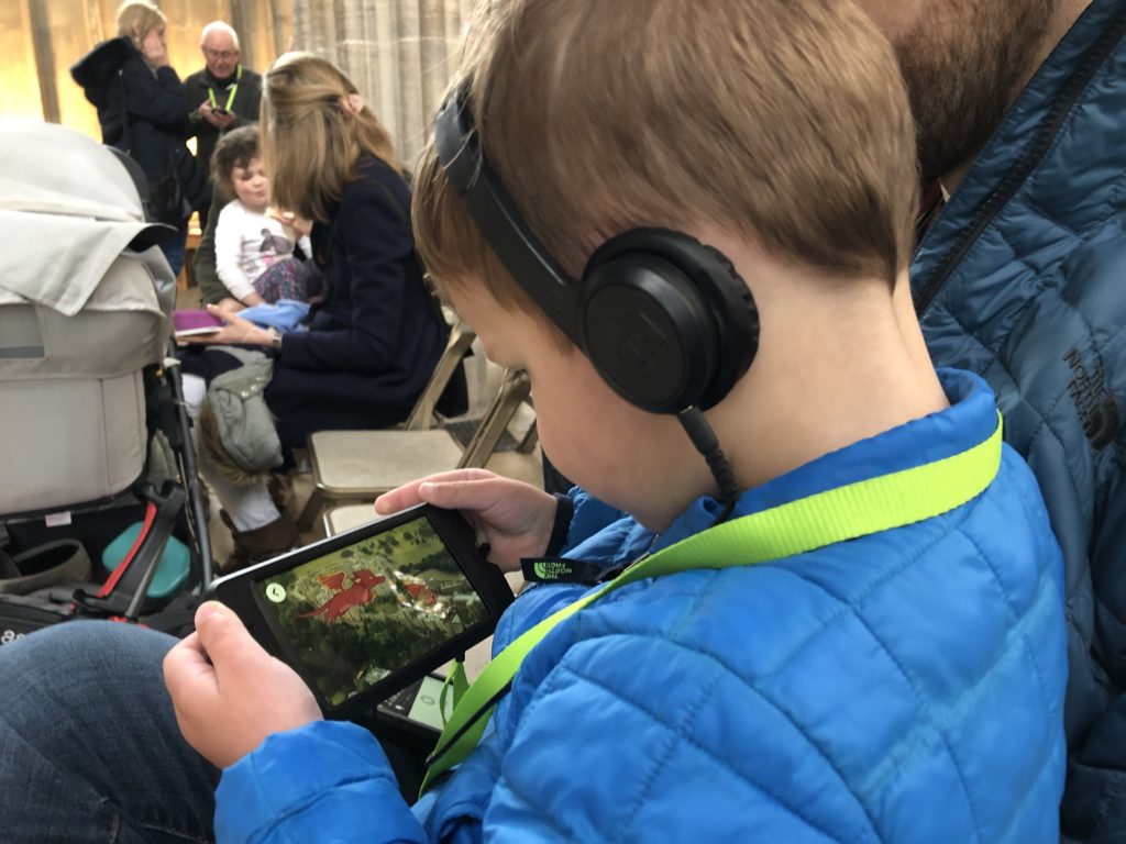 Kid-friendly audio tour at the Windsor Castle - Exploring Through Life - Visit the gorgeous Windsor Castle for a quiet escape from the city of London. Tour the chapel where Prince Harry and Meghan Markle were read and experience a surprisingly kid-friendly excursion at the Queen's weekend residence. Windsor is the perfect day trip from London.
